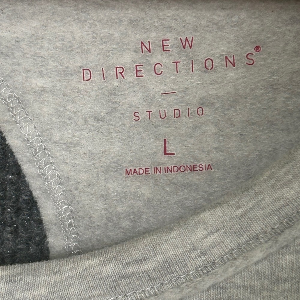 New Directions Studio Womens Gray Game Day Graphic Sweatshirt Size L - Picture 6 of 9